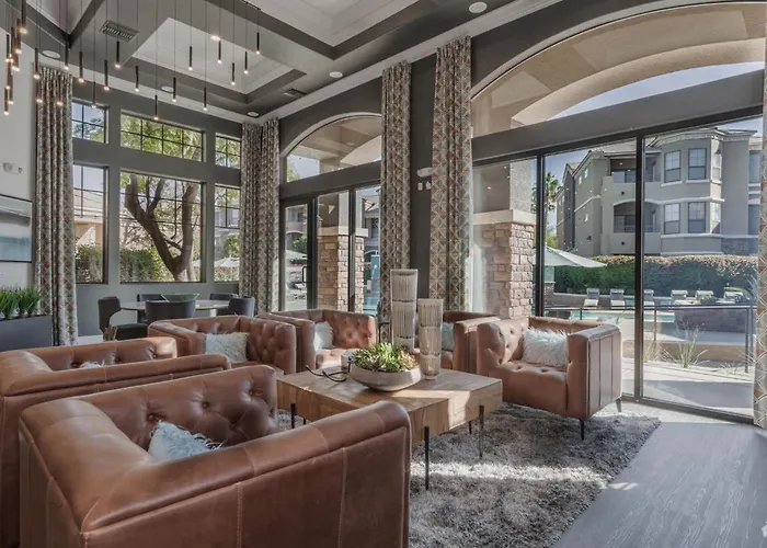 Boulevard 2br By Stadium Pool Parking Gym 08 * Glendale