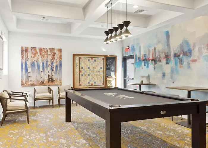 Boulevard 2br By Stadium Pool Parking Gym 08