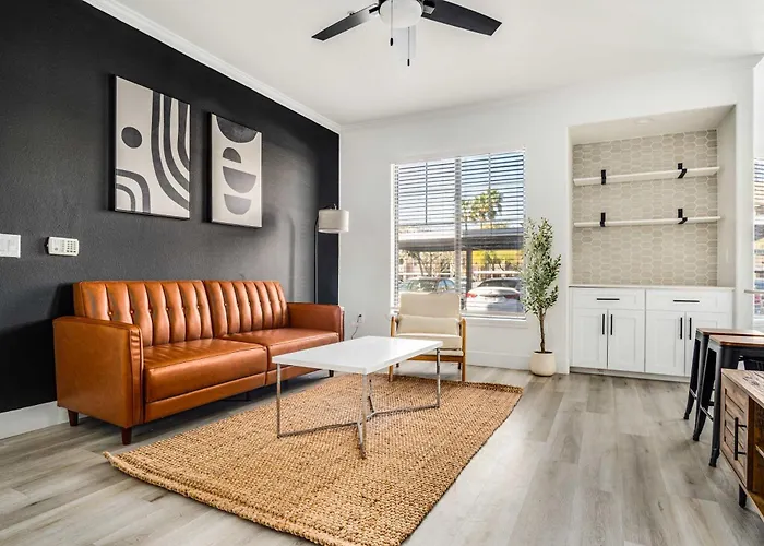 Boulevard 2br By Stadium Pool Parking Gym 08 Apartment